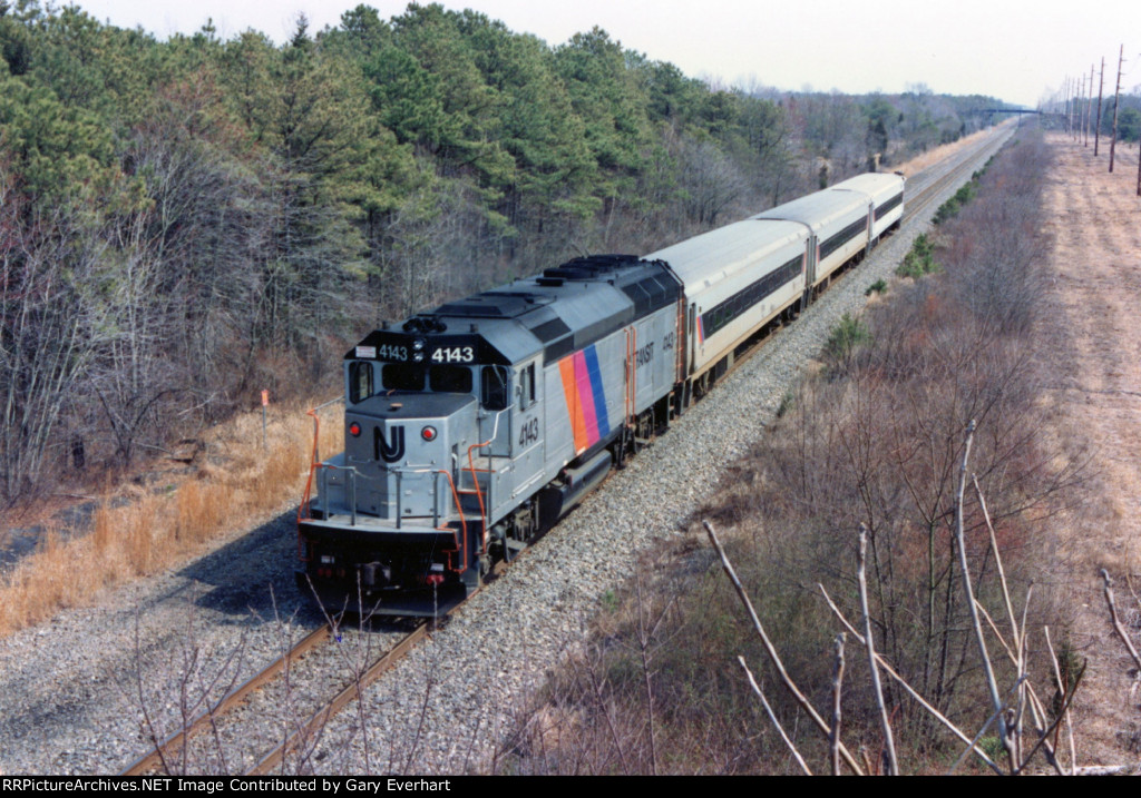 NJT GP40FH-2 #4143 - New Jersey Transit